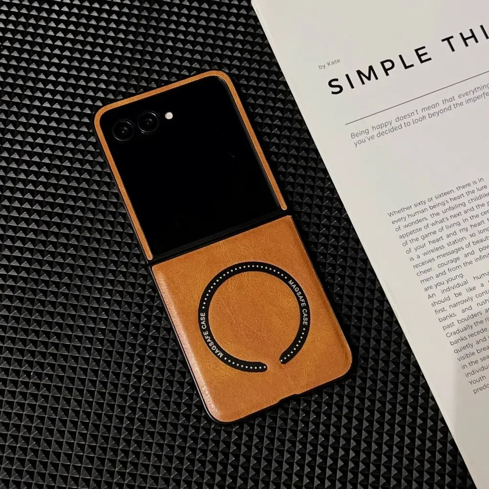 Magnetic Retro Leather Phone Case for Motorola Razr 60 50 40 Ultra Moto Razr 60 50 40 Shockproof Case Protective