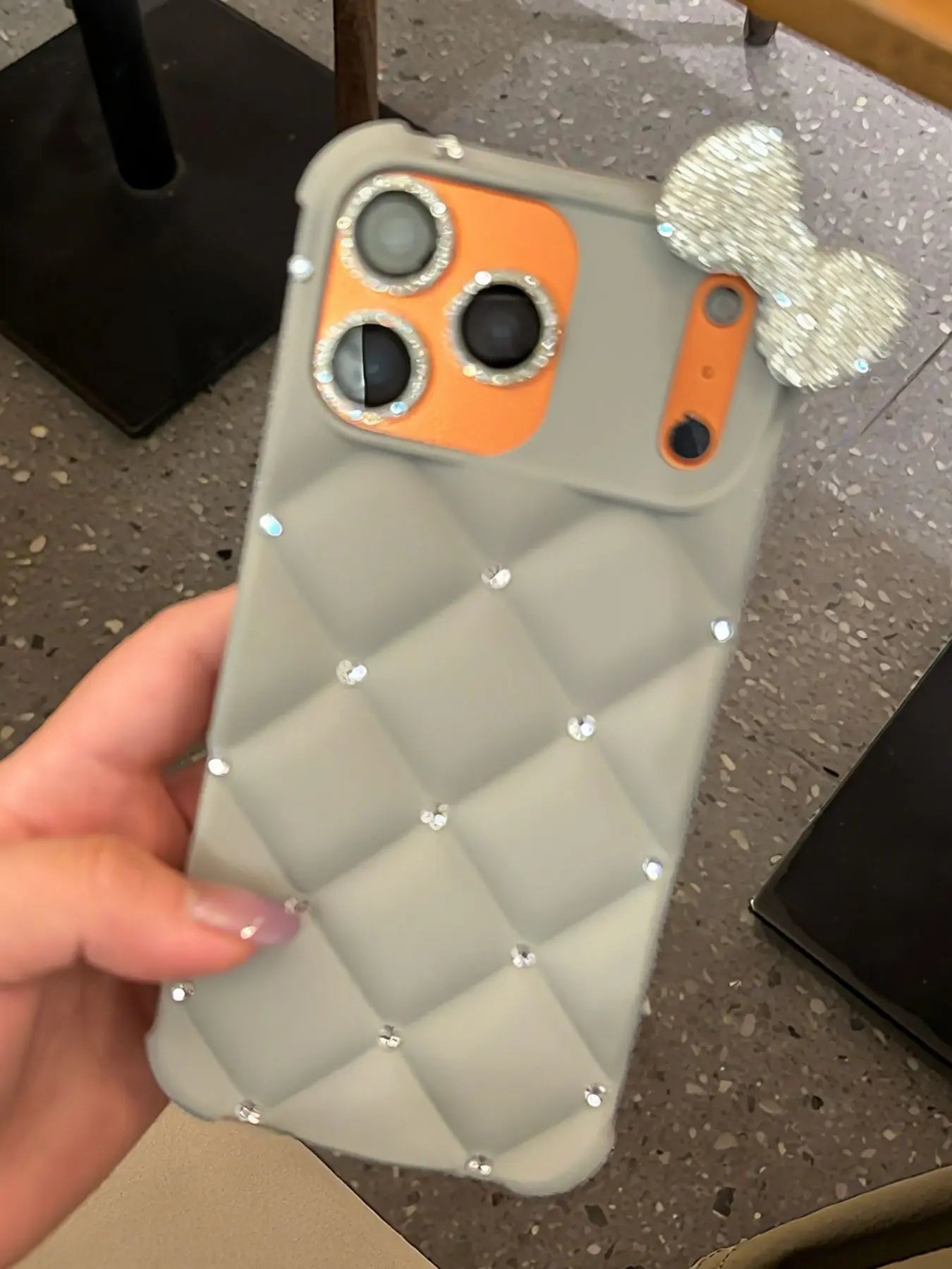 Luxury Designer Kitty Bow Case for iPhone 16 Pro Max 17 Pro 17 air Glitter Diamond Phone Cover for iPhone 14 15 13 16e 12 Pro 11