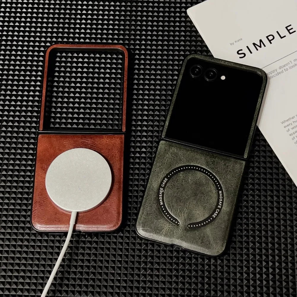 Magnetic Retro Leather Phone Case for Motorola Razr 60 50 40 Ultra Moto Razr 60 50 40 Shockproof Case Protective