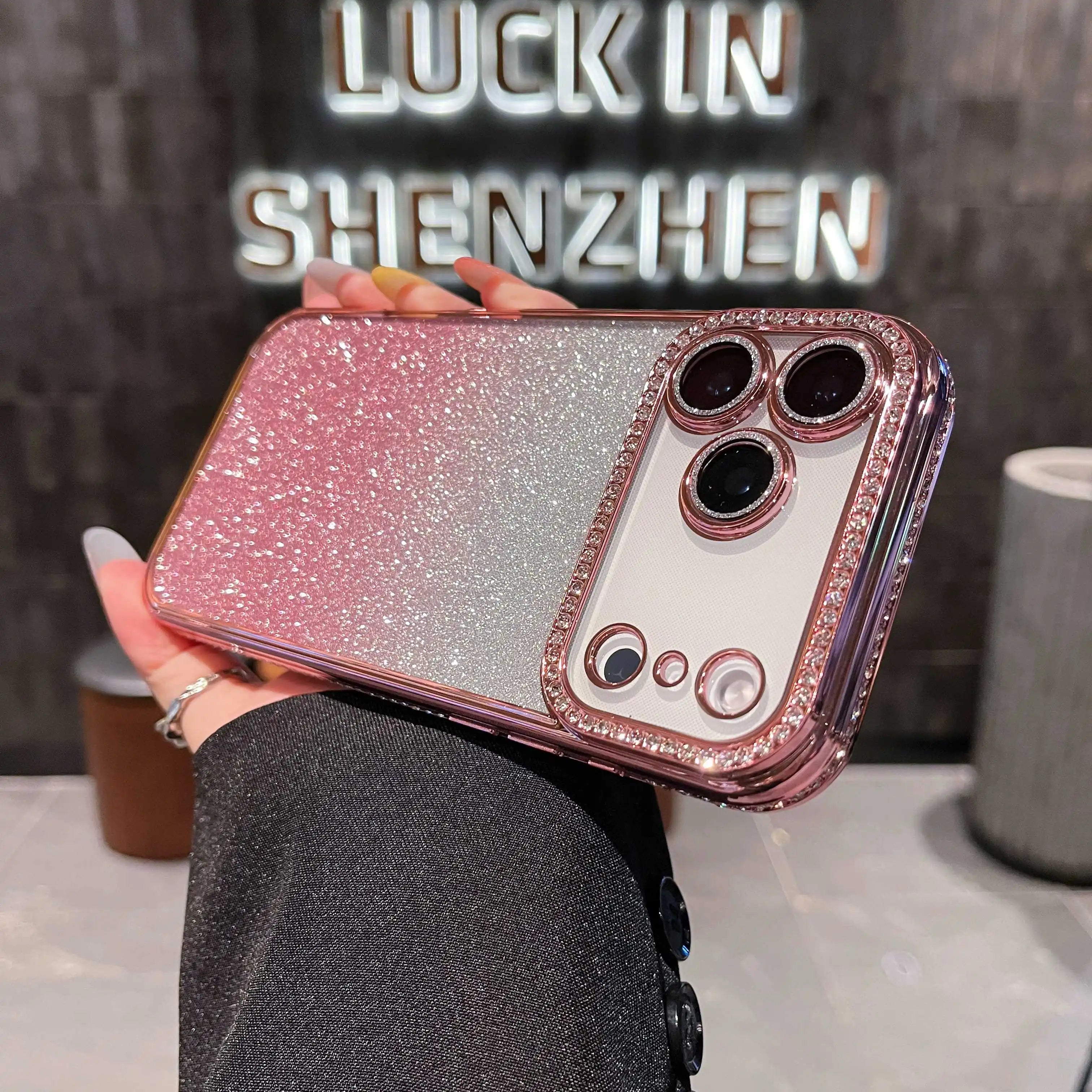 Luxury Diamond Glitter Phone Case For iPhone 17 Pro 17 Pro Max 17 16 15 14 13 12 11 Pro Max Plus Shockproof Women Phone Cover