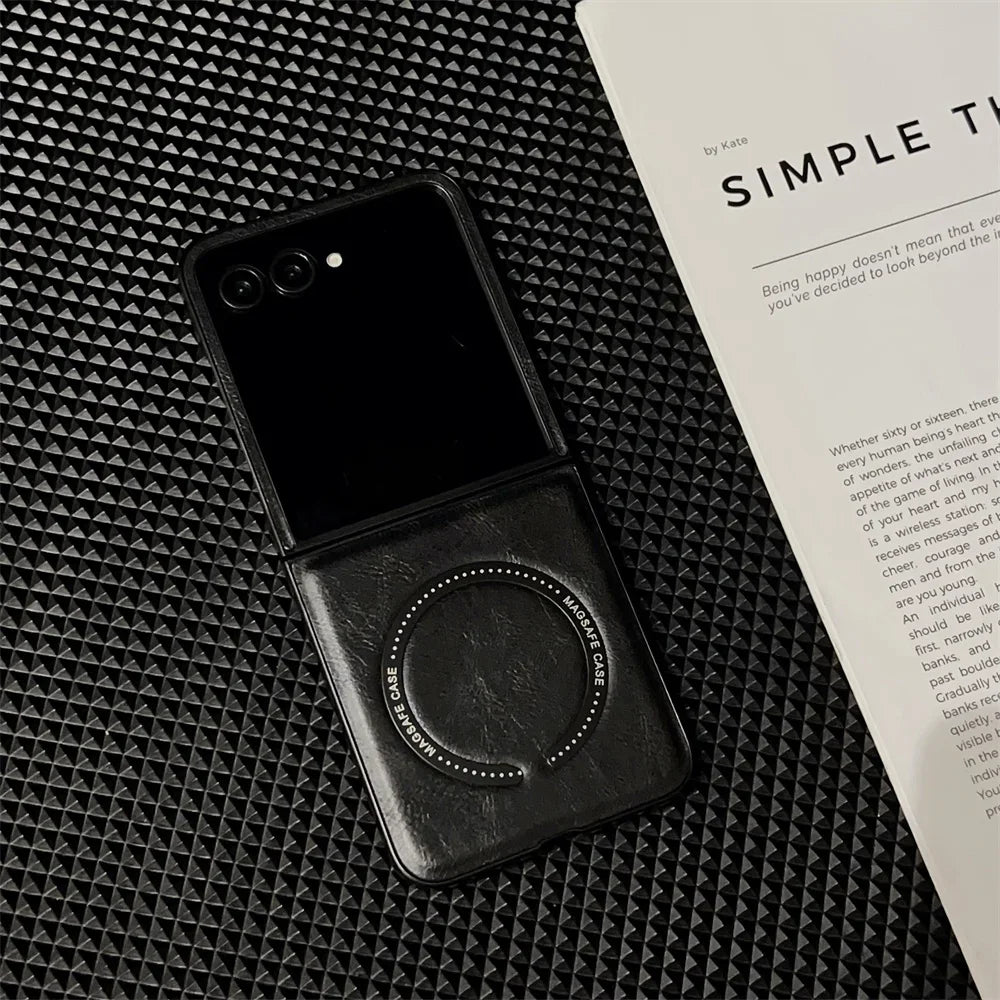 Magnetic Retro Leather Phone Case for Motorola Razr 60 50 40 Ultra Moto Razr 60 50 40 Shockproof Case Protective