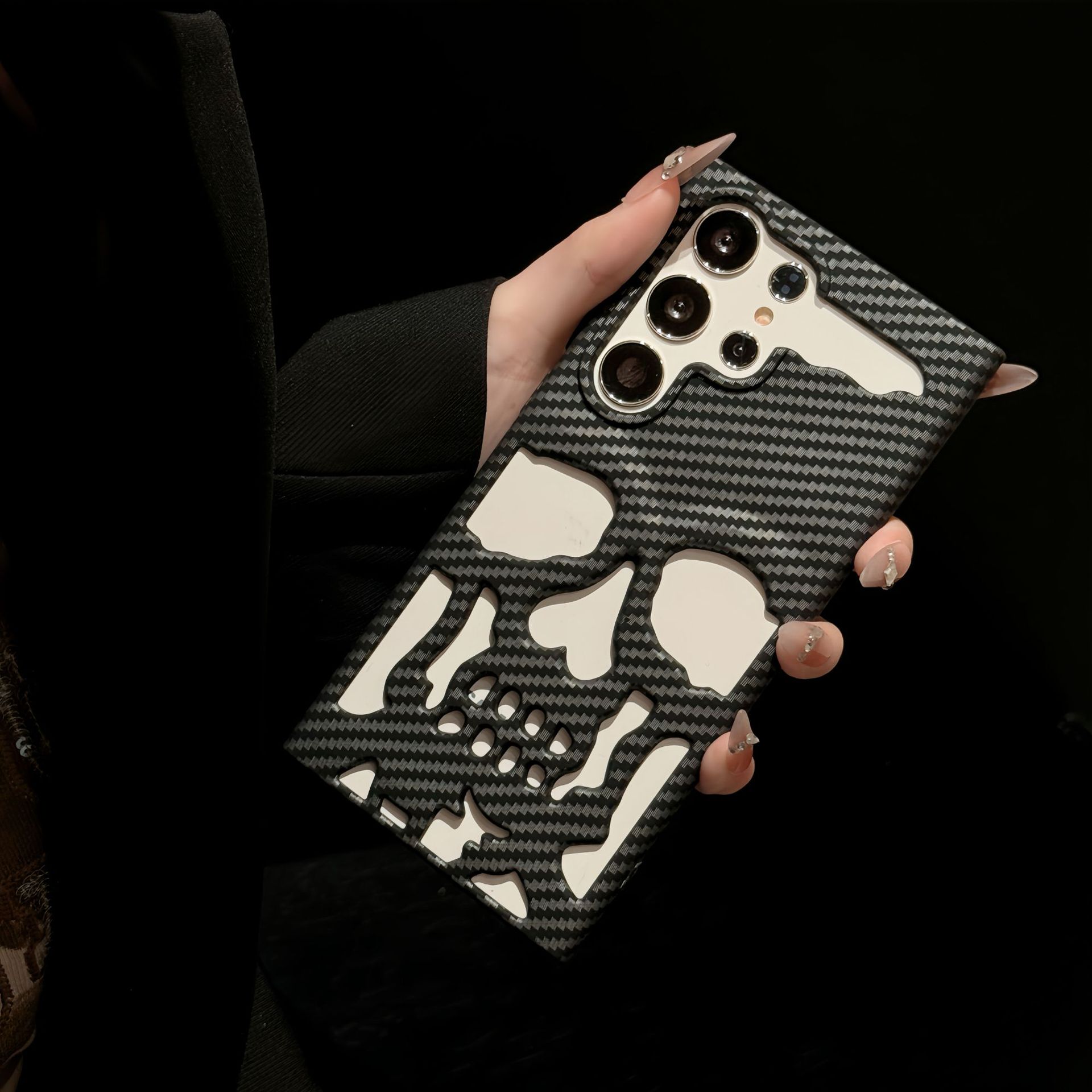 Hollow Skull Personality Creative Phone Case