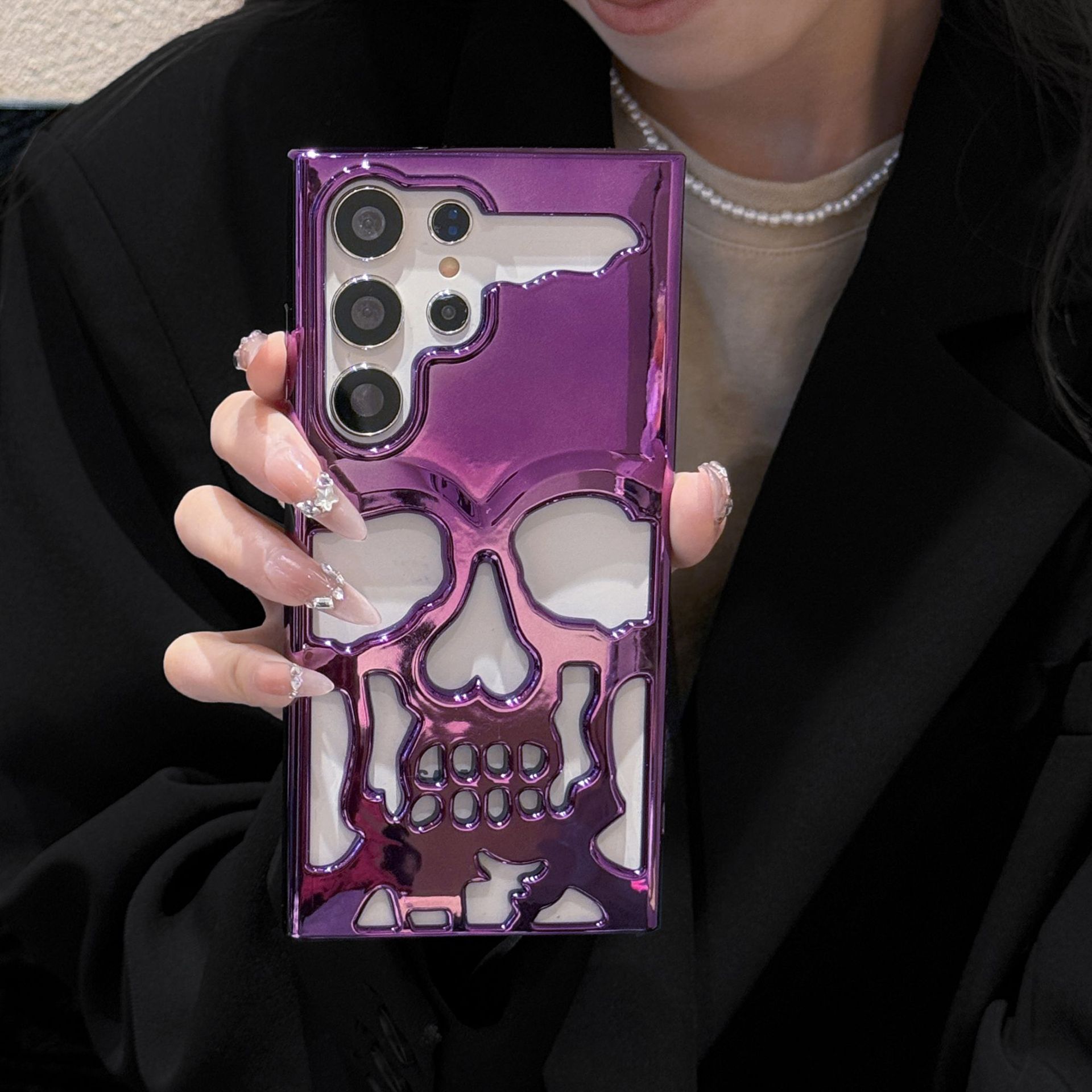 Hollow Skull Personality Creative Phone Case