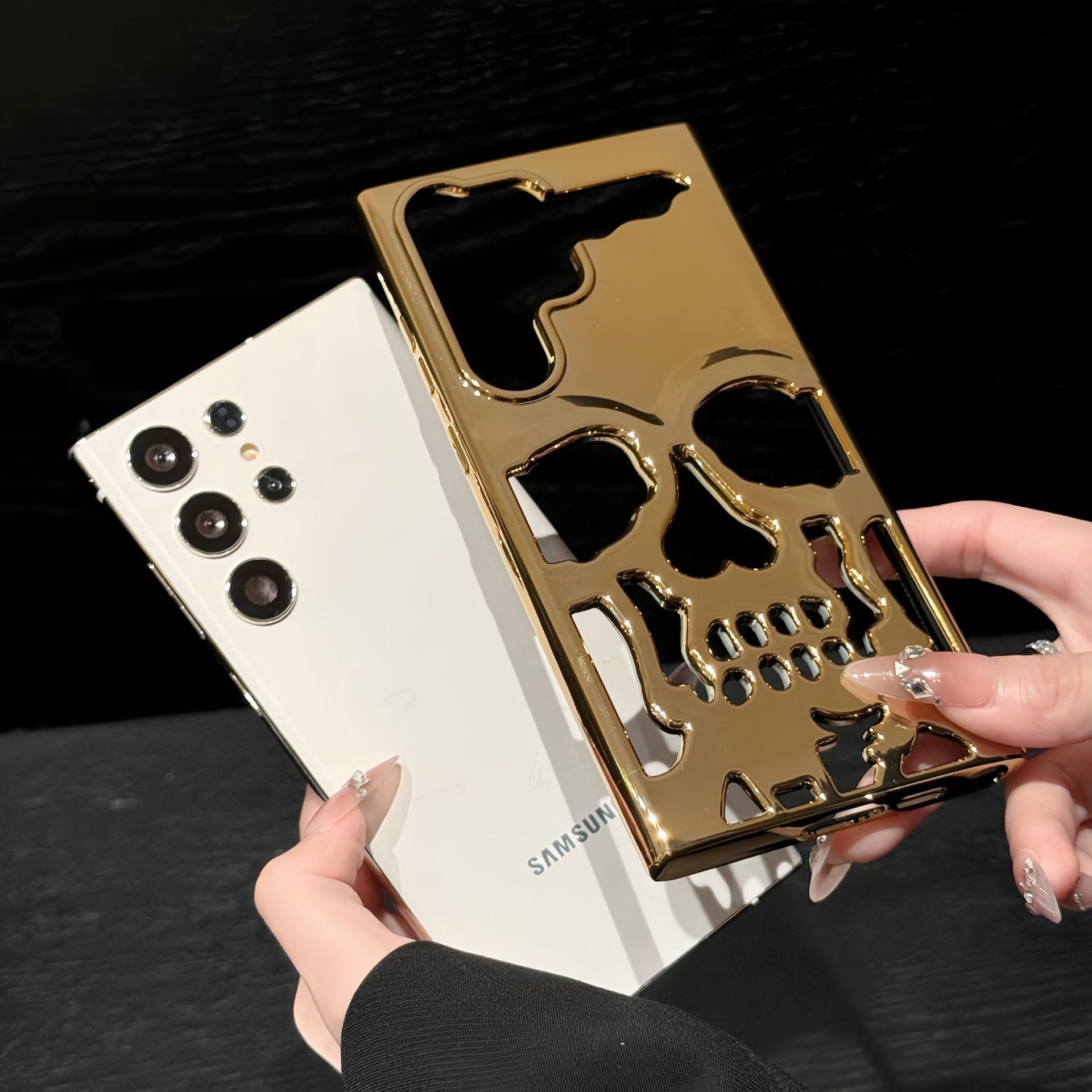 Hollow Skull Personality Creative Phone Case