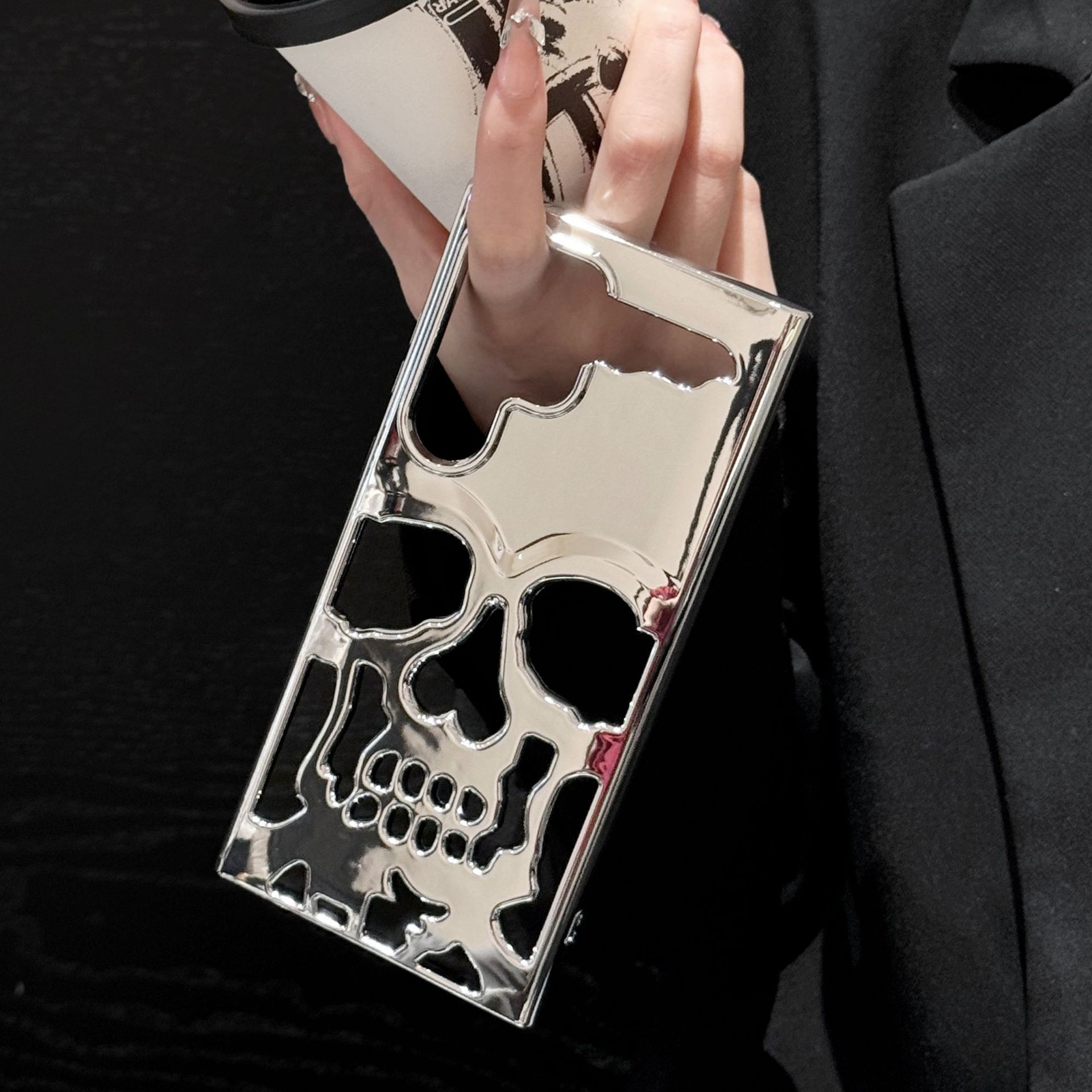 Hollow Skull Personality Creative Phone Case